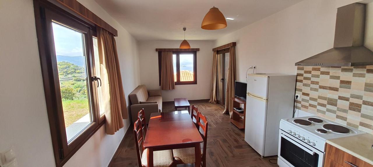 Apartahotel Molivos Castle