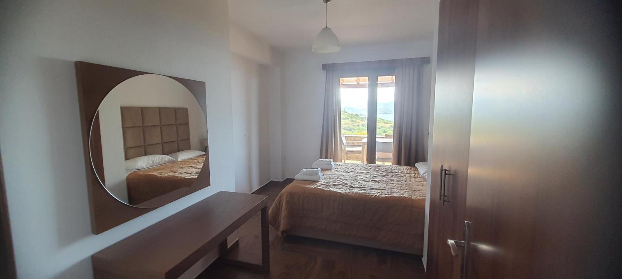 Apartahotel Molivos Castle